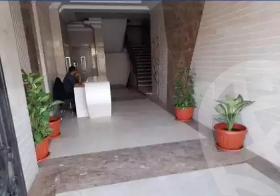 https://aqarmap.com.eg/ar/listing/4025422-for-sale-cairo-heliopolis-safir-square