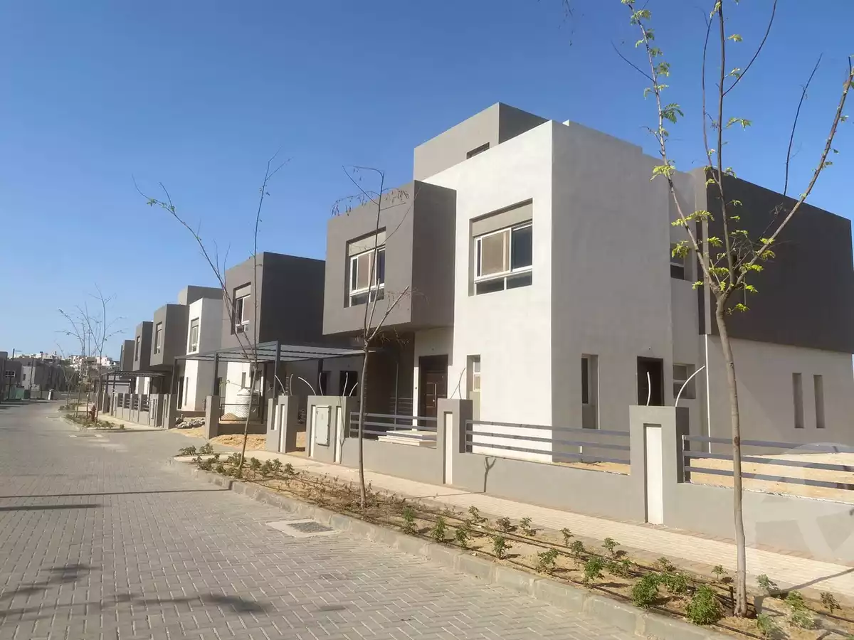 https://aqarmap.com.eg/en/listing/4029680-for-sale-cairo-el-sheikh-zayed-city-compounds-in-sheikh-zayed-etapa