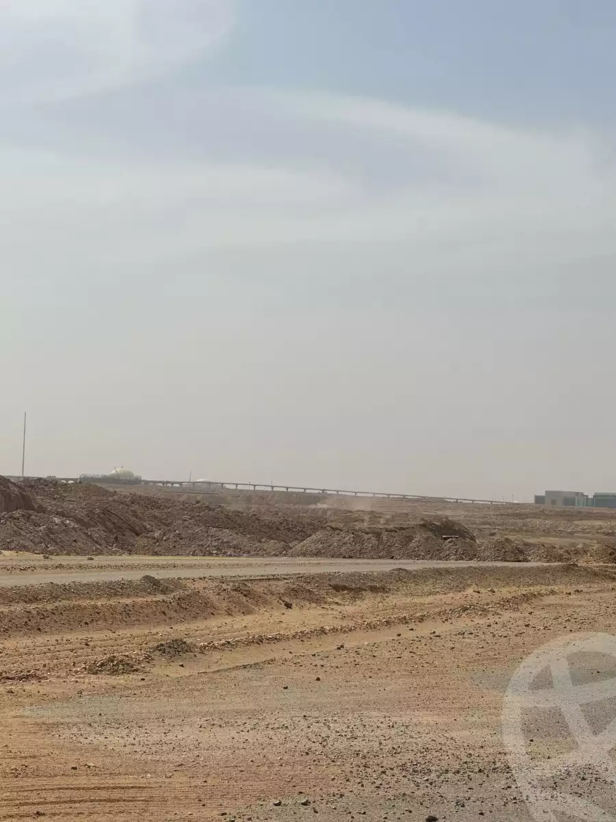 https://aqarmap.com.eg/ar/listing/4030712-for-sale-cairo-new-administrative-capital-r8-tj-msr