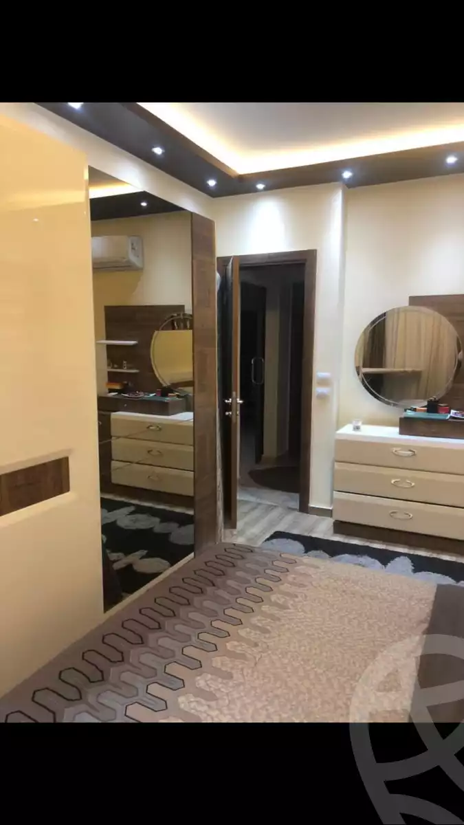 https://aqarmap.com.eg/en/listing/4033530-for-sale-cairo-new-cairo-compounds-midtown
