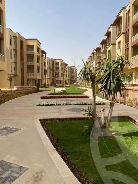 https://aqarmap.com.eg/en/listing/4035102-for-sale-cairo-6th-of-october-compound-green-5