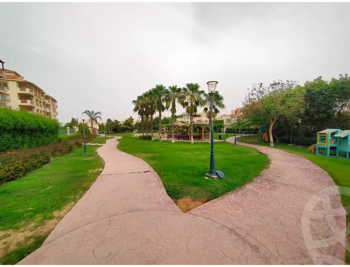 https://aqarmap.com.eg/en/listing/4035493-for-sale-cairo-el-sheikh-zayed-city-compounds-greens