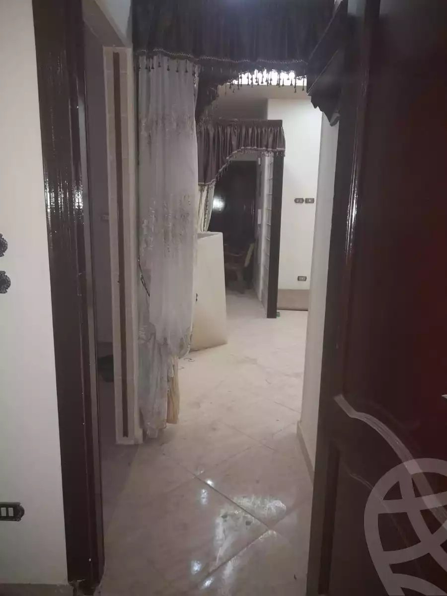 https://aqarmap.com.eg/ar/listing/4035913-for-rent-cairo-el-sheikh-zayed-city-el-hay-el-hady-ashaer-area-1-el-marwa-st