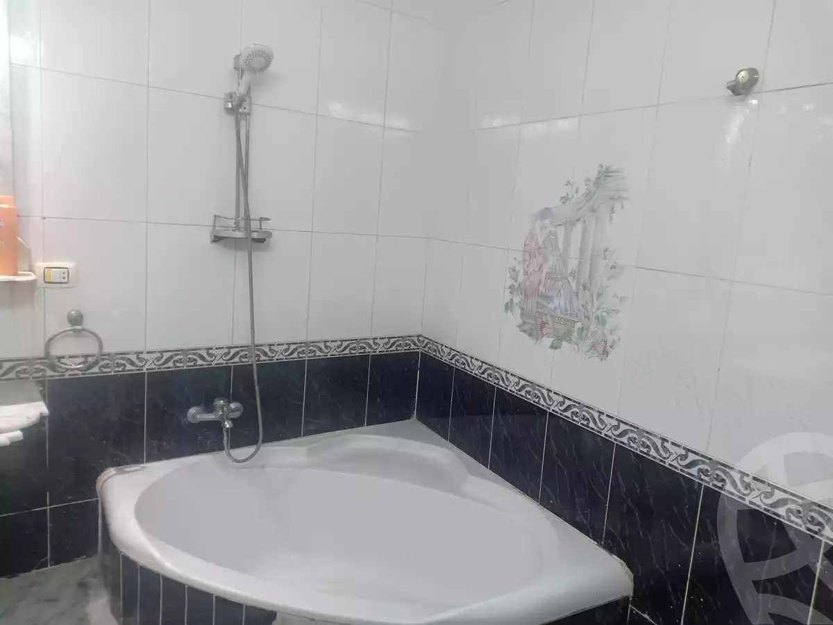 https://aqarmap.com.eg/en/listing/4036524-for-sale-alexandria-miami-khld-bn-lwlyd