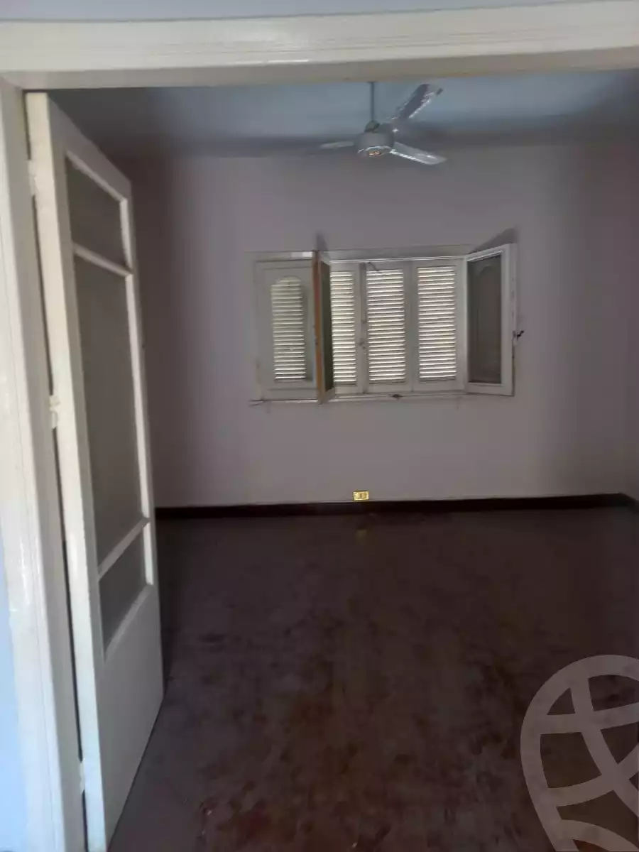 https://aqarmap.com.eg/en/listing/4036527-for-rent-cairo-downtown-abdeen-mohammed-farid-st