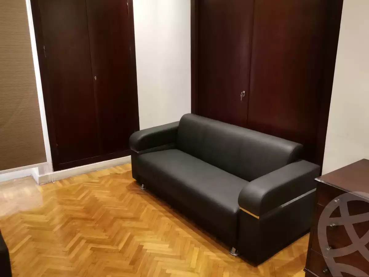 https://aqarmap.com.eg/en/listing/4043287-for-sale-cairo-downtown-kasr-el-neel-kasr-al-nile-st