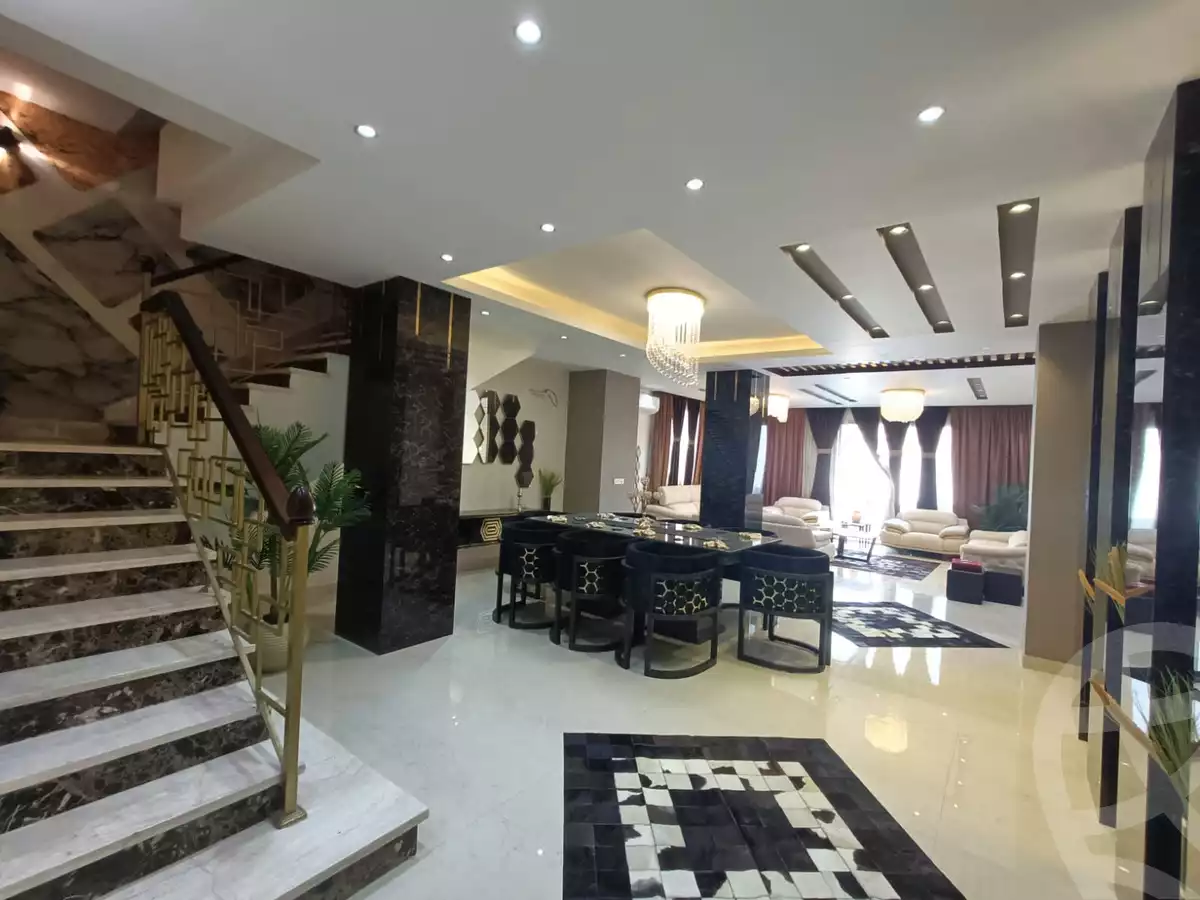 https://aqarmap.com.eg/ar/listing/4045181-for-sale-cairo-6th-of-october-compounds-cleopatra-square