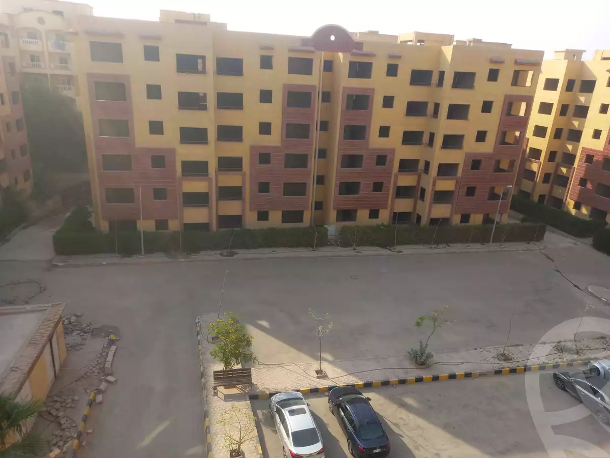 https://aqarmap.com.eg/ar/listing/4045238-for-sale-cairo-6th-of-october-hadaeq-october-baet-el-masria