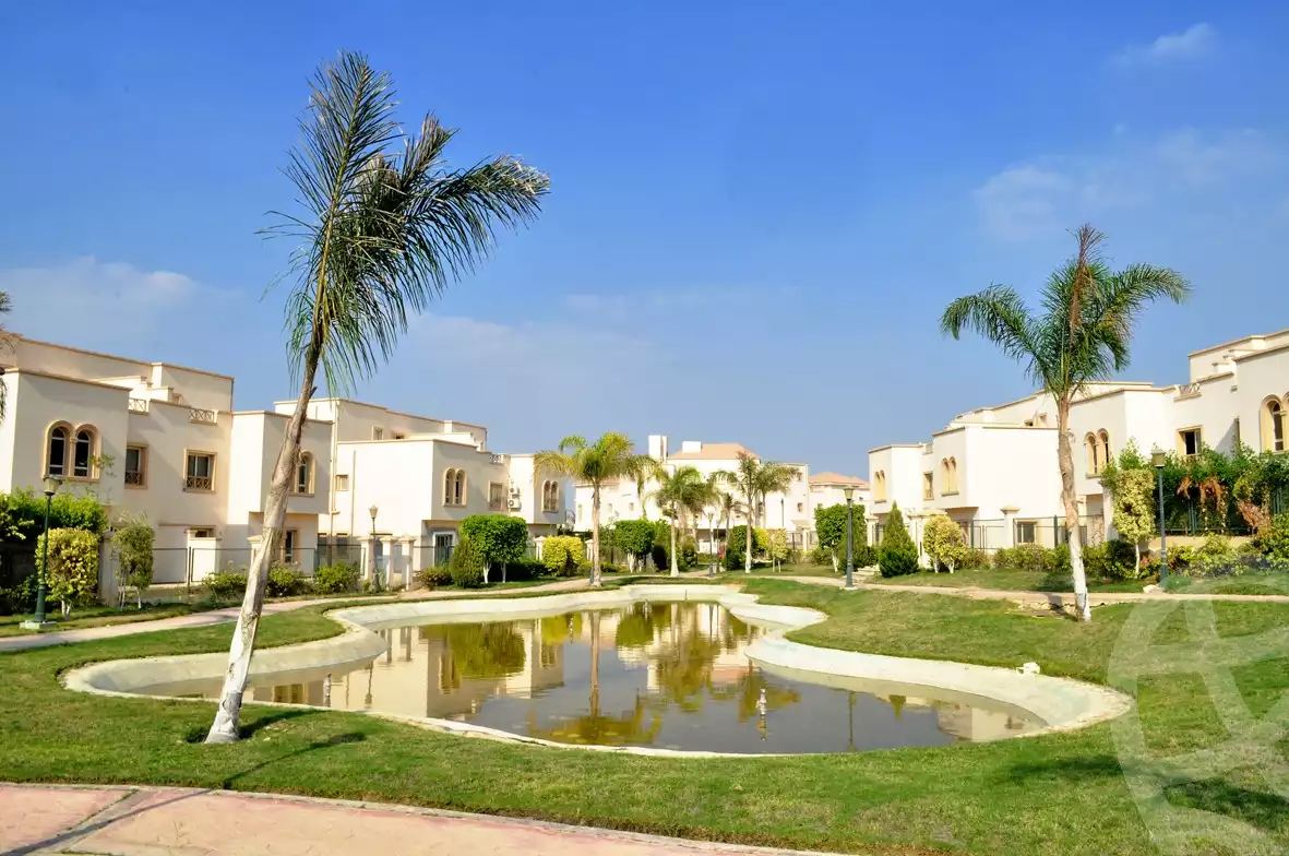 https://aqarmap.com.eg/en/listing/4046104-for-sale-cairo-el-sheikh-zayed-city-compounds-greens