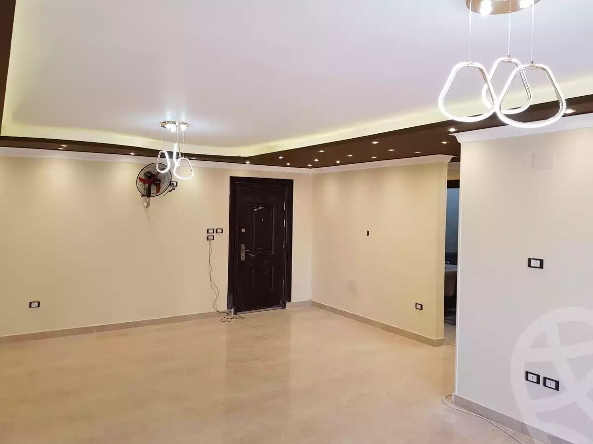 https://aqarmap.com.eg/en/listing/4046460-for-rent-cairo-6th-of-october-jml-bd-lnsr