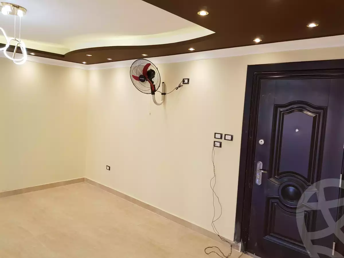 https://aqarmap.com.eg/en/listing/4046460-for-rent-cairo-6th-of-october-jml-bd-lnsr