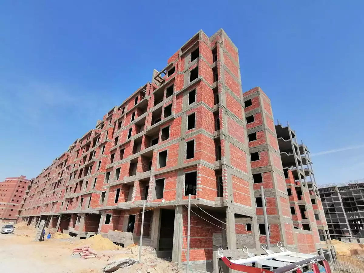 https://aqarmap.com.eg/en/listing/4051606-for-sale-cairo-ismailia-desert-road-golden-park