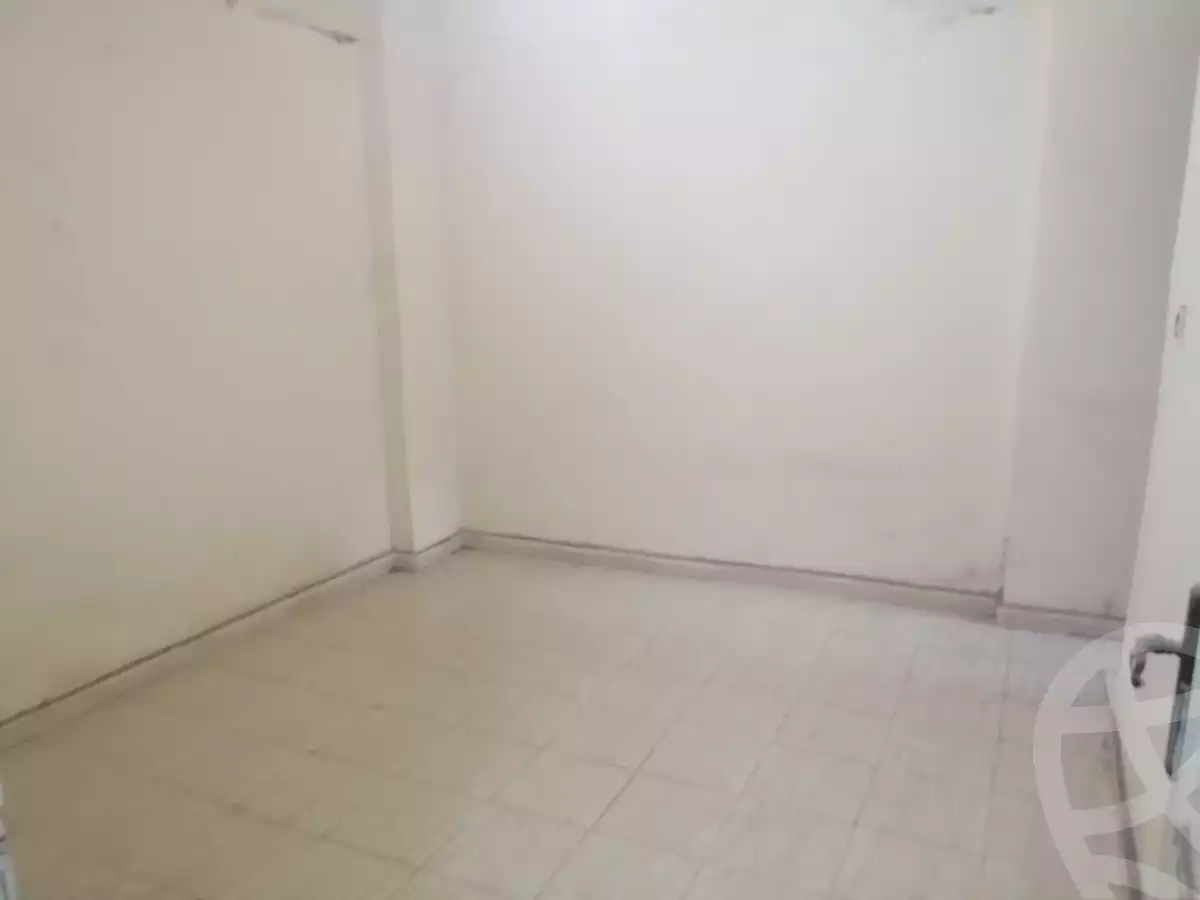 https://aqarmap.com.eg/ar/listing/4055455-for-rent-alexandria-miami-mahmoud-el-isawy-st