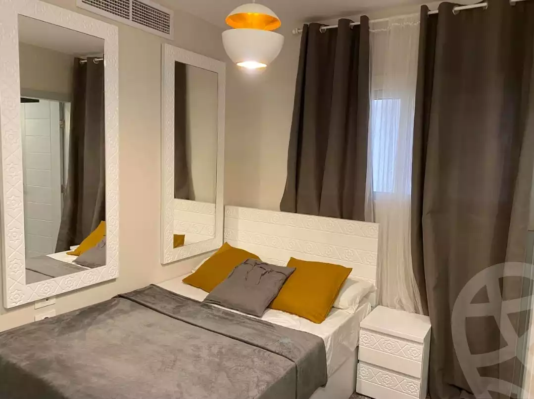 https://aqarmap.com.eg/ar/listing/4055762-for-rent-cairo-6th-of-october-compounds-wyst-rydj-ryzydns-nyw-jyz-llttwyr-l-qry