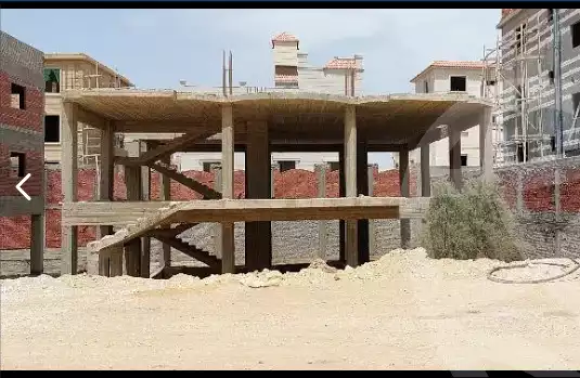 https://aqarmap.com.eg/ar/listing/4058734-for-sale-cairo-6th-of-october-compound-pyramids-heights