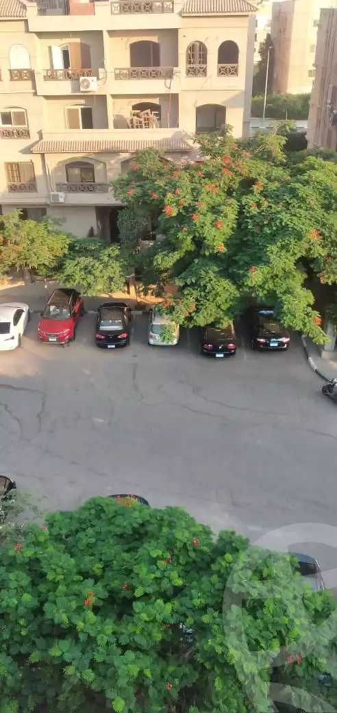 https://aqarmap.com.eg/ar/listing/4060113-for-sale-cairo-el-sheikh-zayed-city-compounds-in-sheikh-zayed-beverly-hills