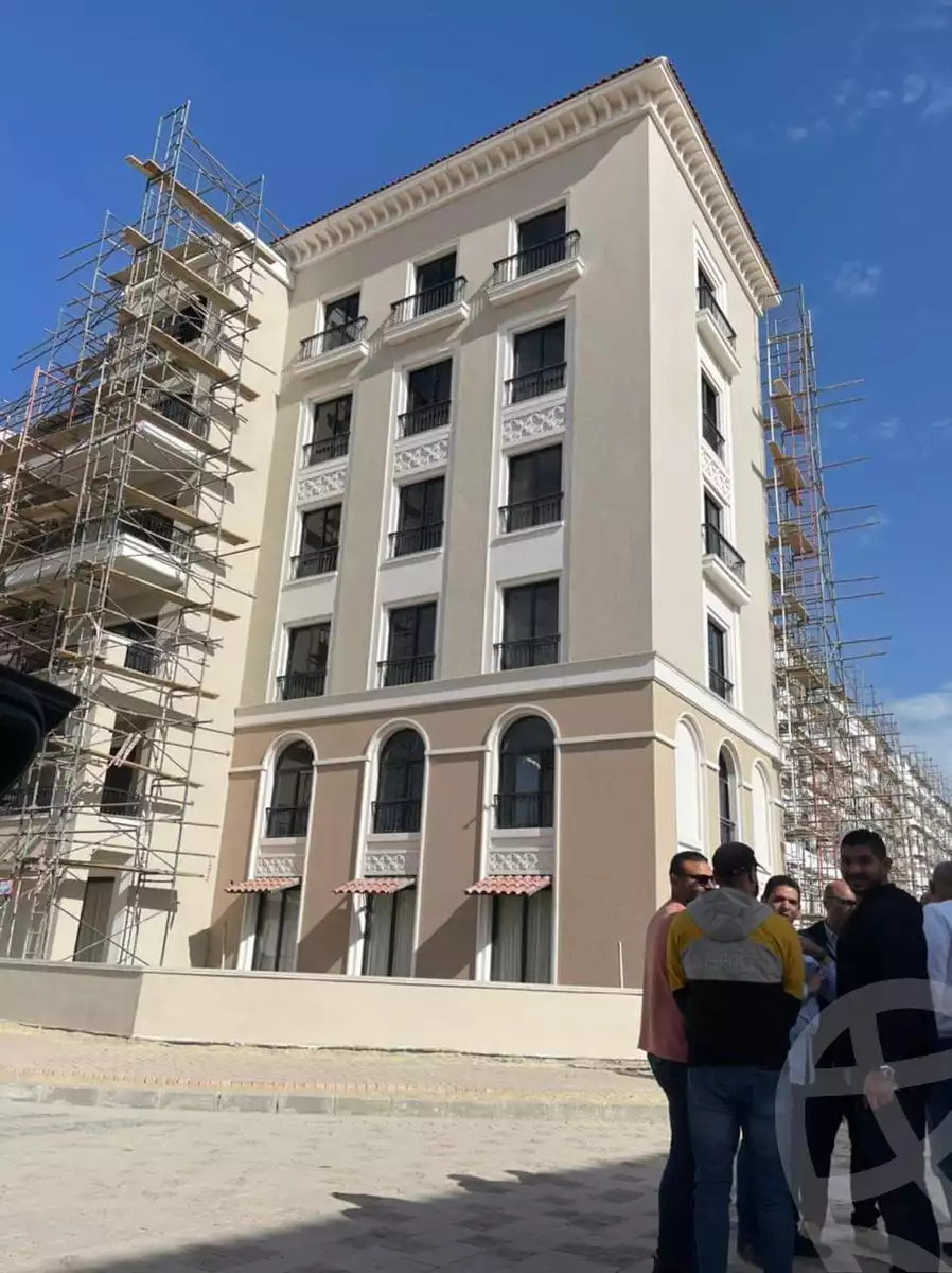 https://aqarmap.com.eg/en/listing/4065367-for-sale-cairo-el-sheikh-zayed-city-compounds-kmbwnd-fyldj-wyst-dr-llttwyr