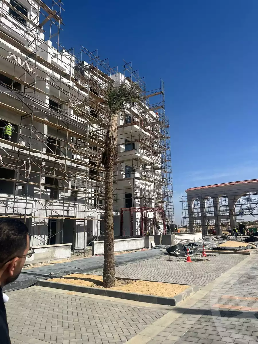 https://aqarmap.com.eg/en/listing/4065502-for-sale-cairo-el-sheikh-zayed-city-compounds-kmbwnd-fyldj-wyst-dr-llttwyr