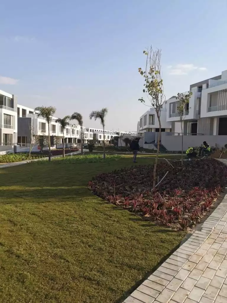 https://aqarmap.com.eg/en/listing/4065757-for-sale-cairo-alex-cairo-desert-road-kmbwnd-fy-tryq-skndry-lshrwy-joulz-compound-inertia