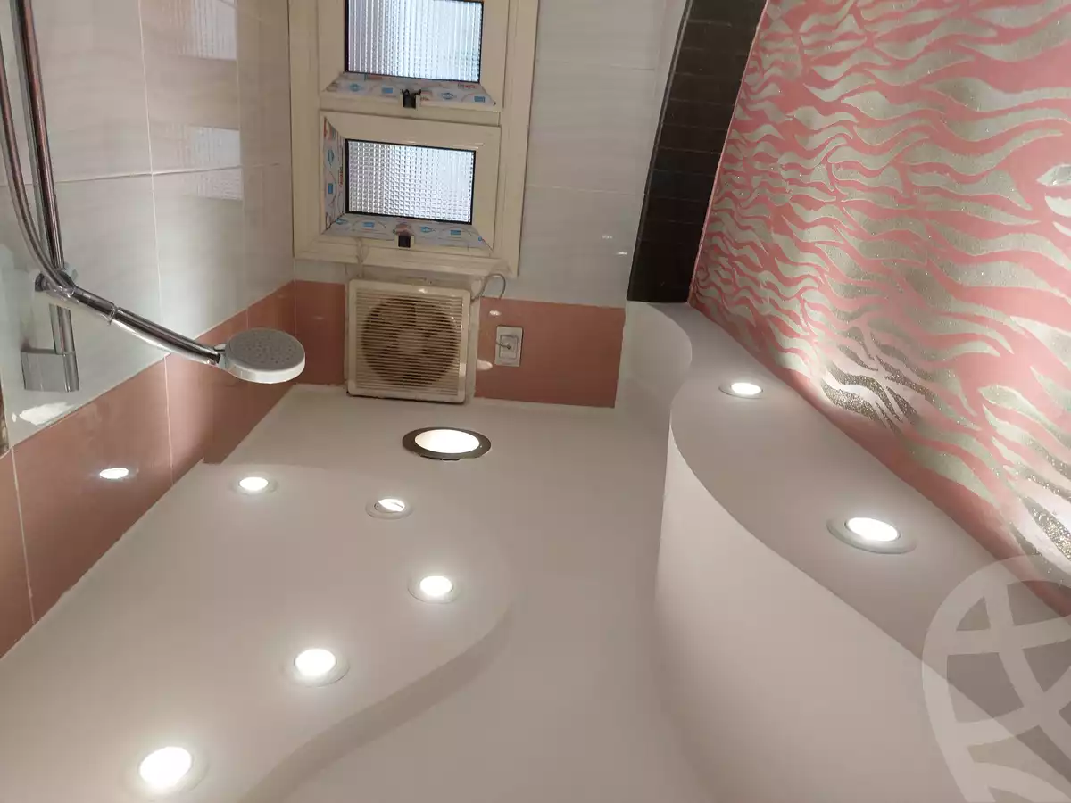 https://aqarmap.com.eg/ar/listing/4065805-for-rent-cairo-el-maadi-mdyn-lm-rj-corniche-st
