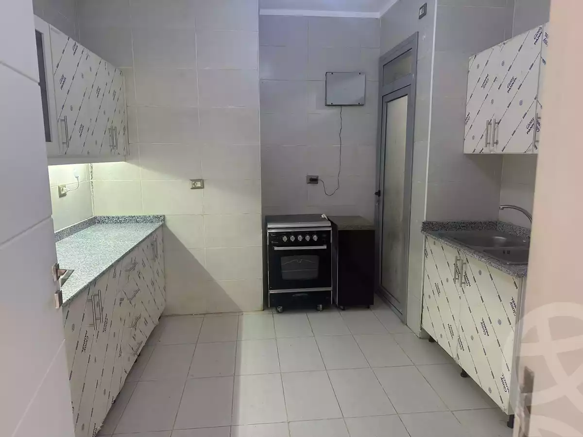 https://aqarmap.com.eg/en/listing/4067858-for-rent-cairo-6th-of-october-compound-palm-parks