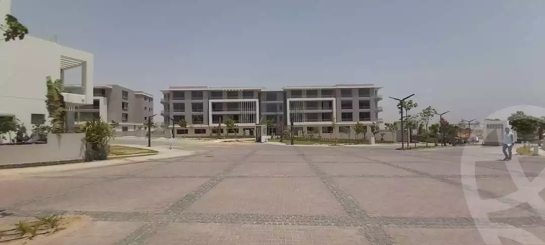 https://aqarmap.com.eg/en/listing/4070376-for-sale-cairo-alex-cairo-desert-road-kmbwnd-fy-tryq-skndry-lshrwy-joulz-compound-inertia