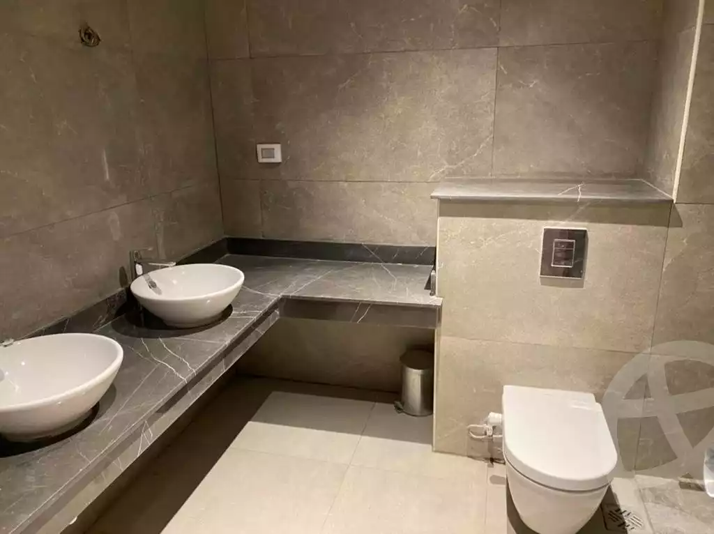 https://aqarmap.com.eg/ar/listing/4070415-for-sale-cairo-el-sheikh-zayed-city-compounds-brj-zyd-wr-llttwyr