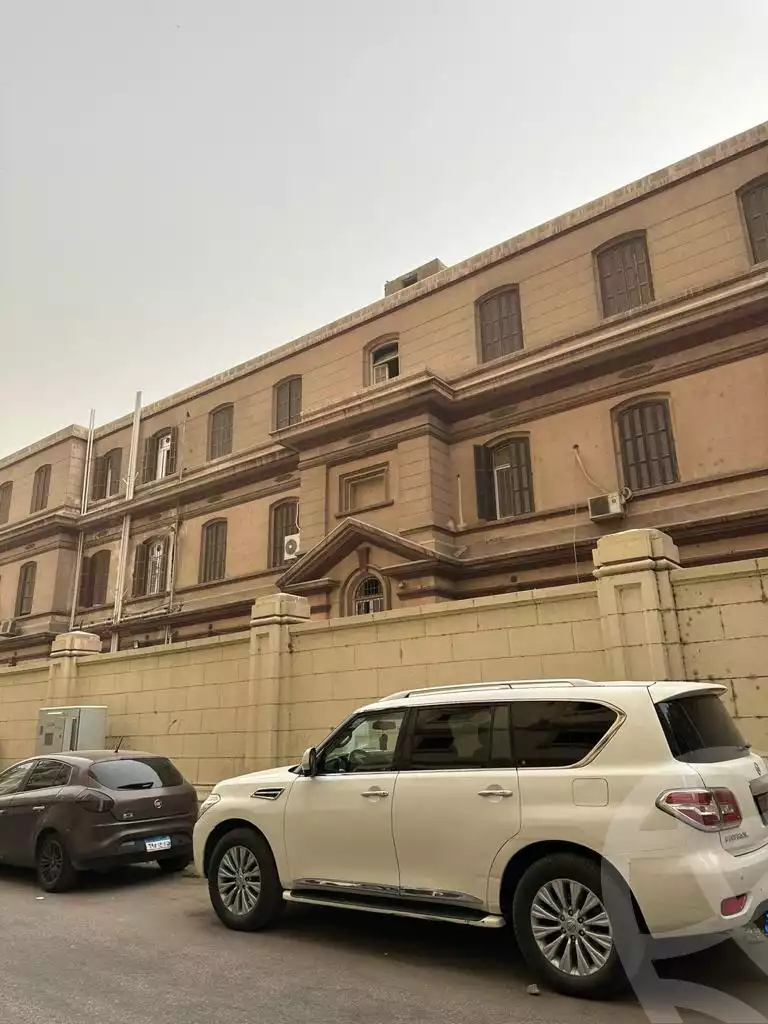 https://aqarmap.com.eg/en/listing/4070826-for-sale-cairo-ljyz-shareaa-morad  charel degol