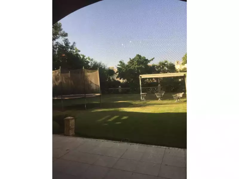 https://aqarmap.com.eg/ar/listing/4072629-for-rent-cairo-6th-of-october-compound-palm-hills-october