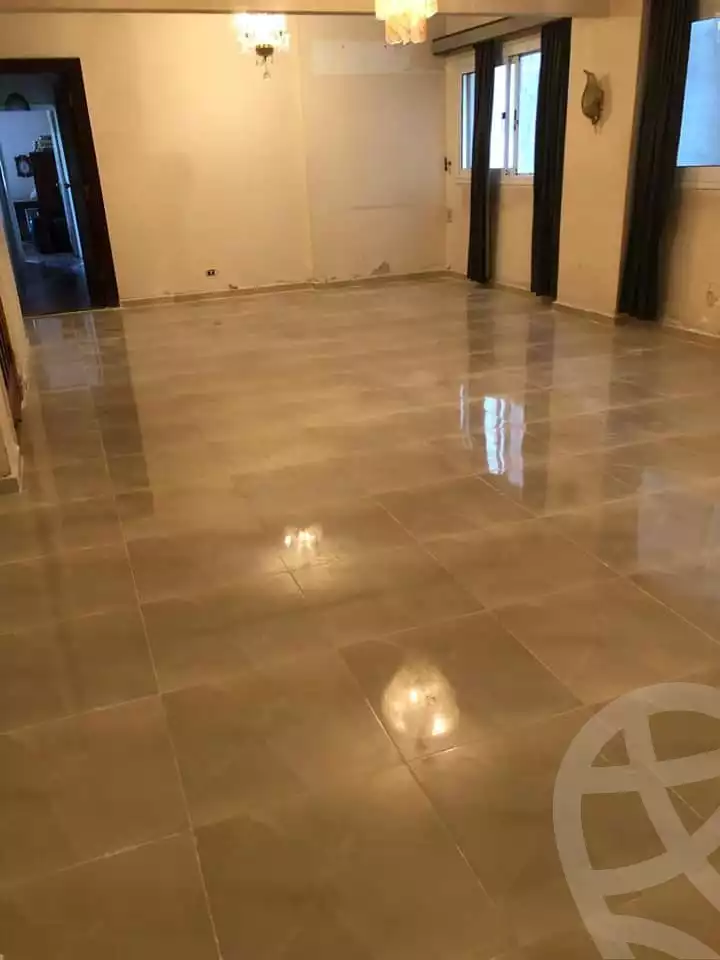https://aqarmap.com.eg/ar/listing/4074410-for-rent-alexandria-smouha-victor-amanoiel-square