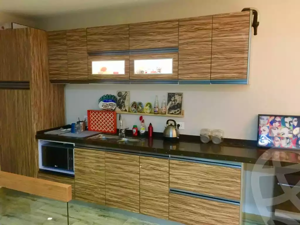 https://aqarmap.com.eg/ar/listing/4075346-for-sale-cairo-el-sheikh-zayed-city-compounds-in-sheikh-zayed-royal-city