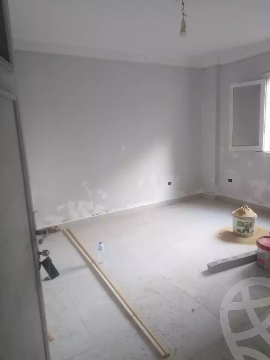 https://aqarmap.com.eg/en/listing/4076647-for-rent-cairo-manial-el-rawda-st