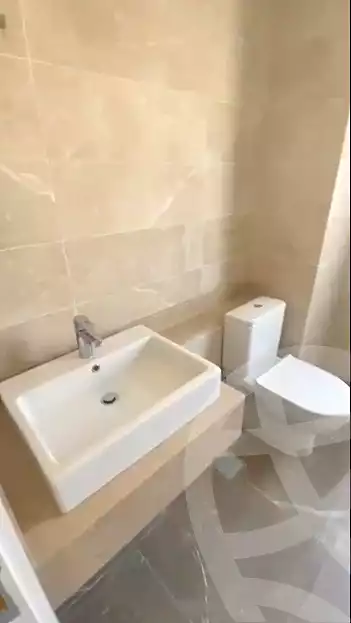 https://aqarmap.com.eg/en/listing/4078232-for-sale-cairo-el-sheikh-zayed-city-compounds-kmbwnd-fyldj-wyst-dr-llttwyr