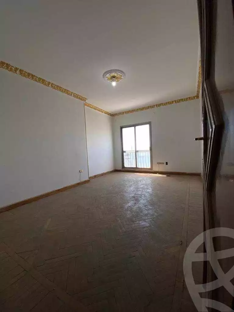 https://aqarmap.com.eg/ar/listing/4068288-for-sale-cairo-shoubra-lkhlfwy-dolenat-st