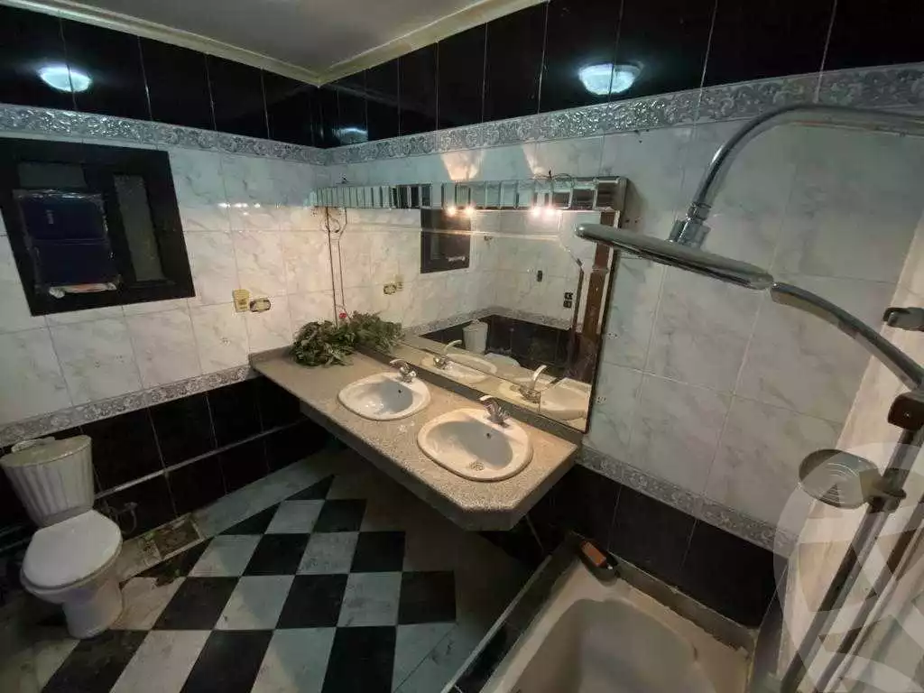 https://aqarmap.com.eg/ar/listing/4068288-for-sale-cairo-shoubra-lkhlfwy-dolenat-st