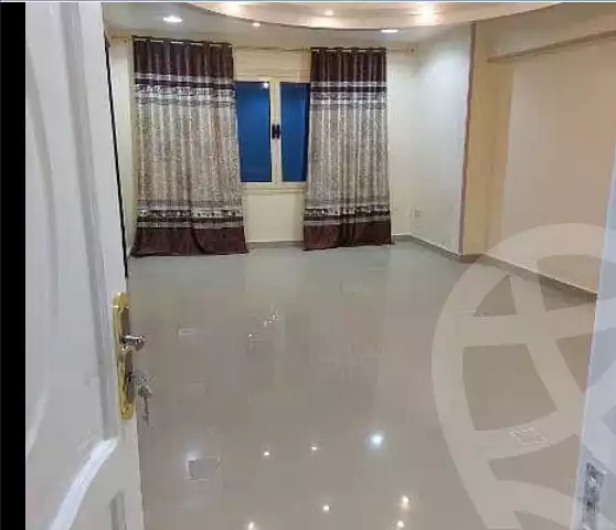 https://aqarmap.com.eg/en/listing/4081881-for-rent-alexandria-camp-cesar-famous-st