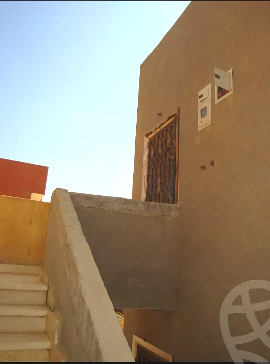 https://aqarmap.com.eg/ar/listing/4082364-for-sale-cairo-6th-of-october-ganob-el-ahyaaa-youth-housing-63m