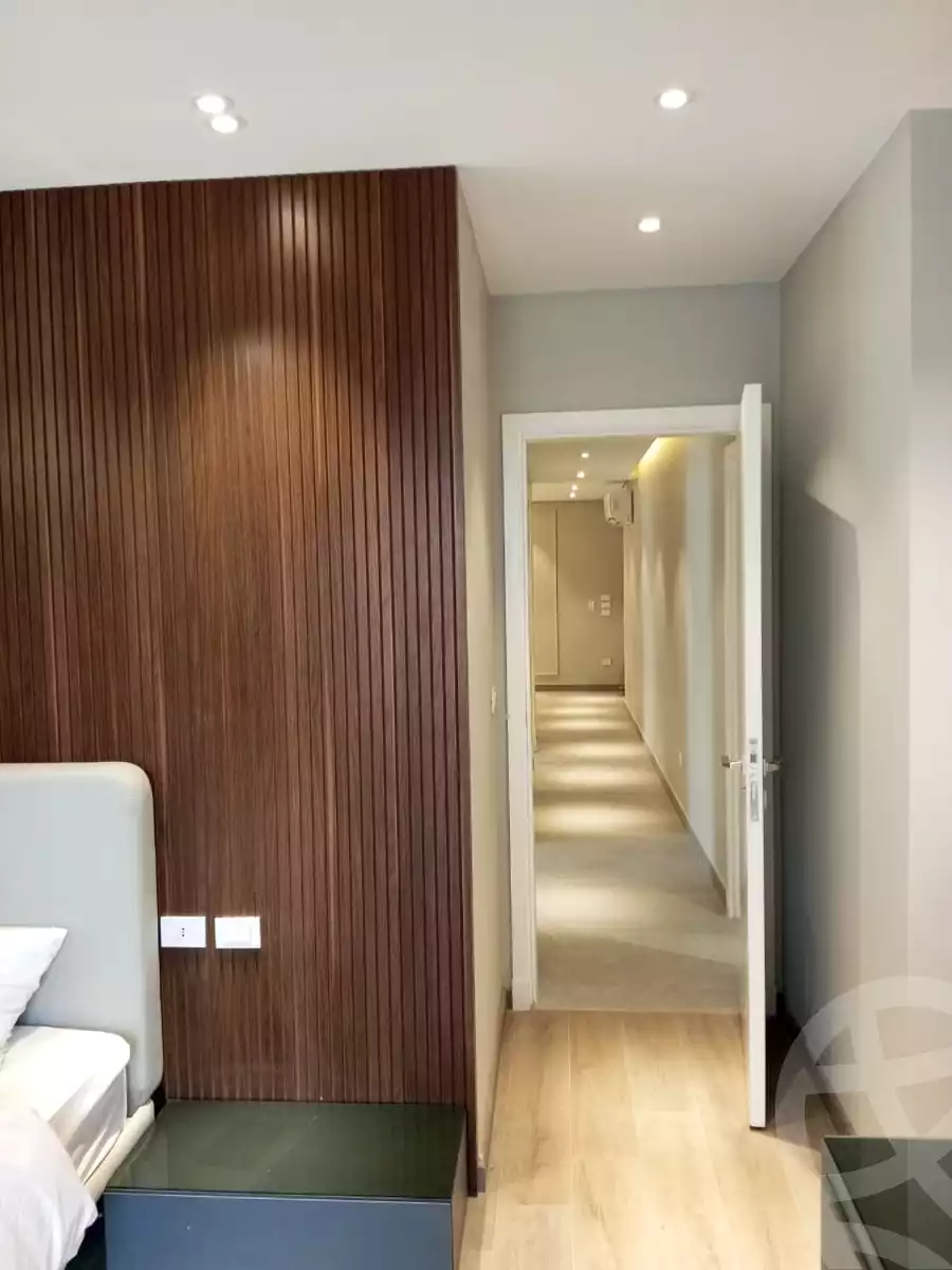 https://aqarmap.com.eg/en/listing/4083362-for-sale-cairo-el-sheikh-zayed-city-compounds-kmbwnd-fyldj-wyst-dr-llttwyr