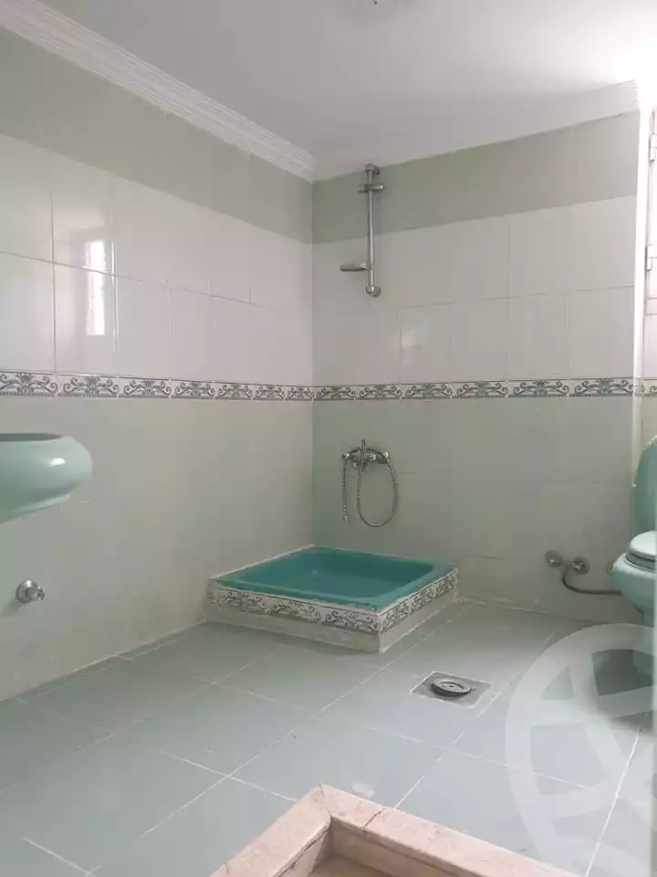 https://aqarmap.com.eg/en/listing/4083380-for-rent-cairo-mokattam-lhdb-l-ly-shr-krym-bnwn