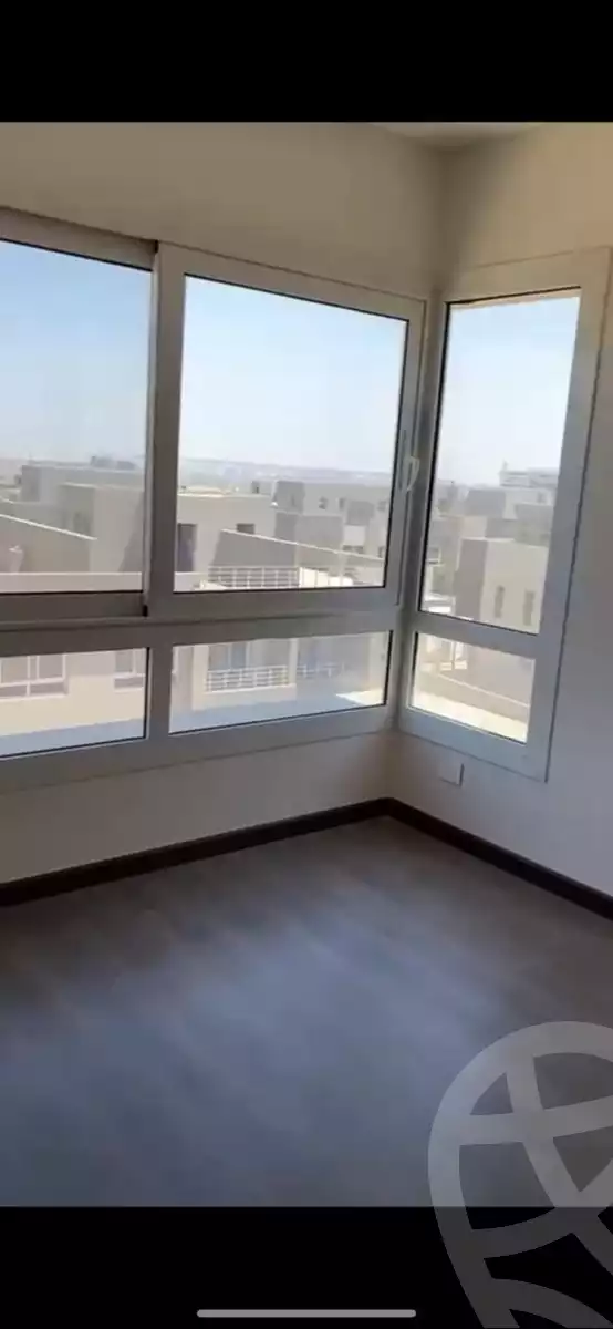 https://aqarmap.com.eg/en/listing/4083625-for-sale-cairo-el-sheikh-zayed-city-compounds-in-sheikh-zayed-etapa