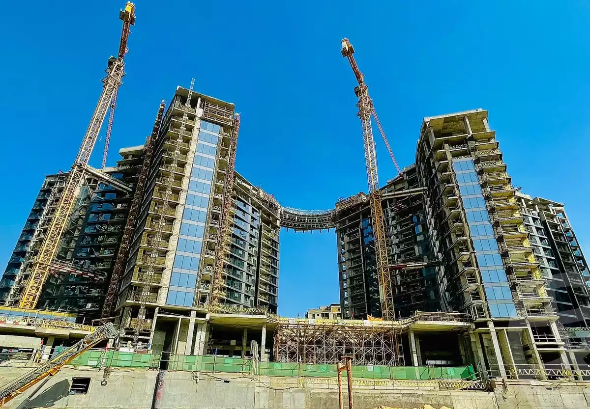 https://aqarmap.com.eg/ar/listing/4083664-for-sale-cairo-el-sheikh-zayed-city-compounds-brj-zyd-wr-llttwyr