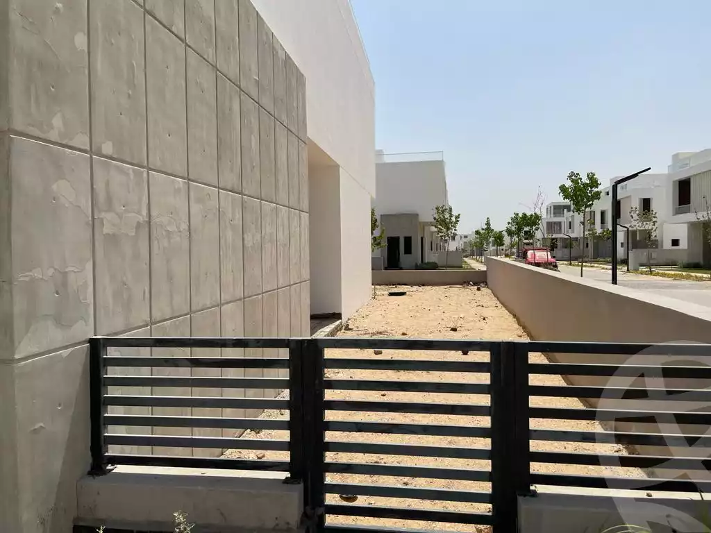 https://aqarmap.com.eg/en/listing/4086359-for-sale-cairo-alex-cairo-desert-road-kmbwnd-fy-tryq-skndry-lshrwy-joulz-compound-inertia