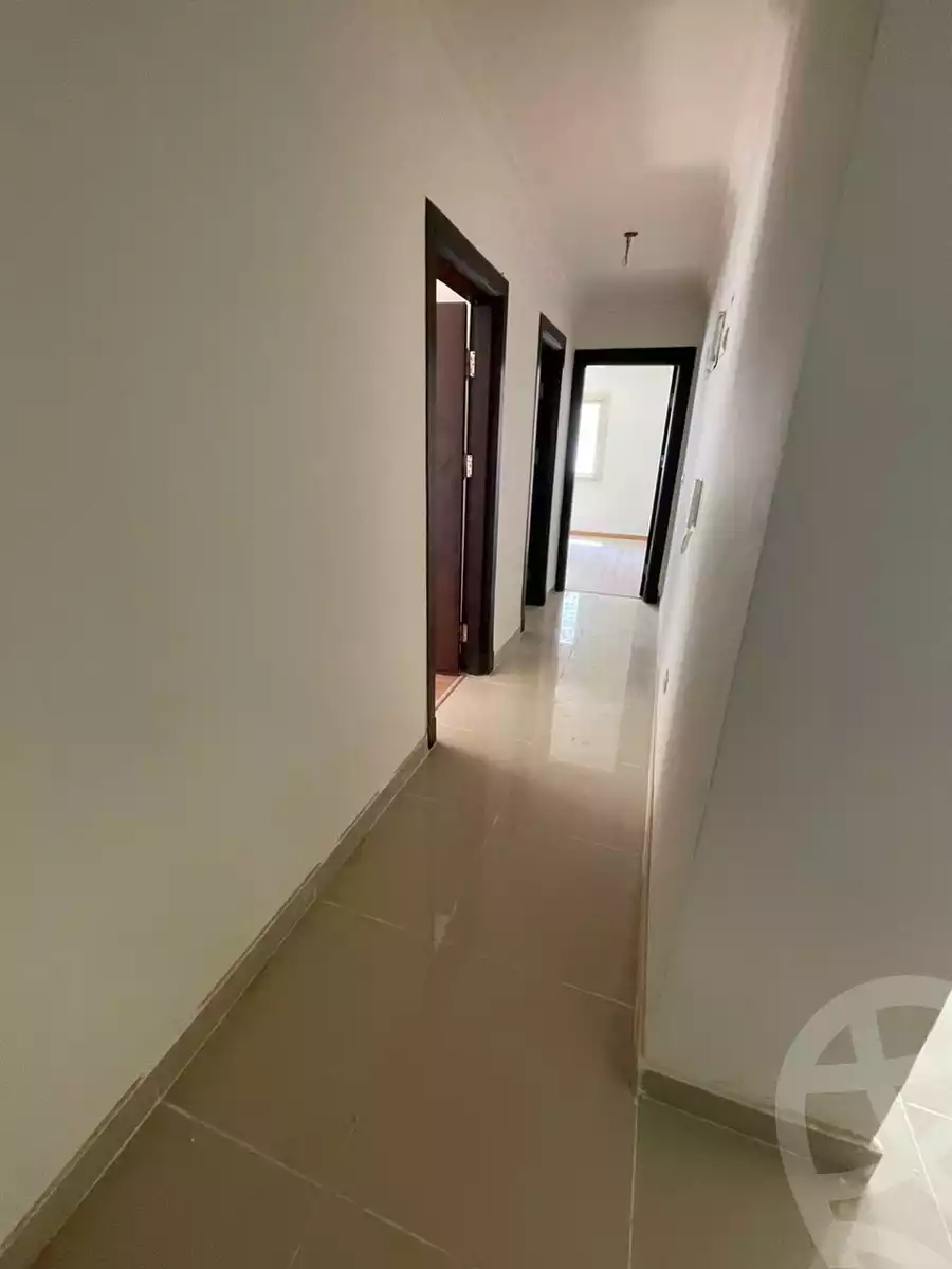 https://aqarmap.com.eg/en/listing/4087313-for-sale-cairo-new-cairo-compounds-jyd