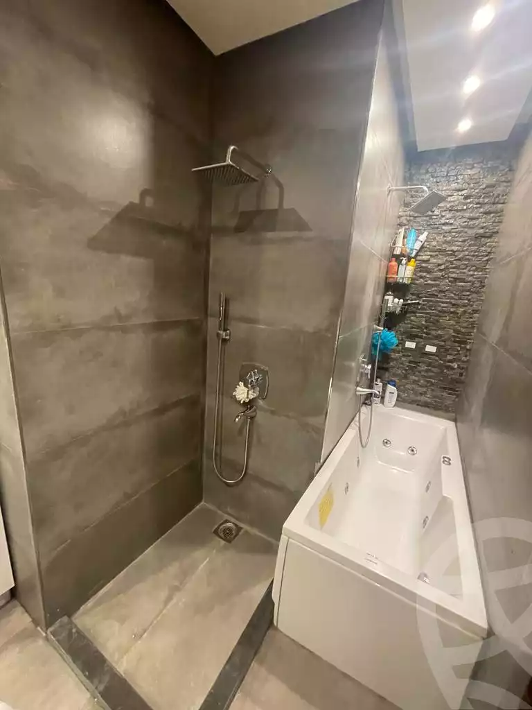 https://aqarmap.com.eg/en/listing/4087971-for-sale-cairo-new-cairo-compounds-taj-sultan