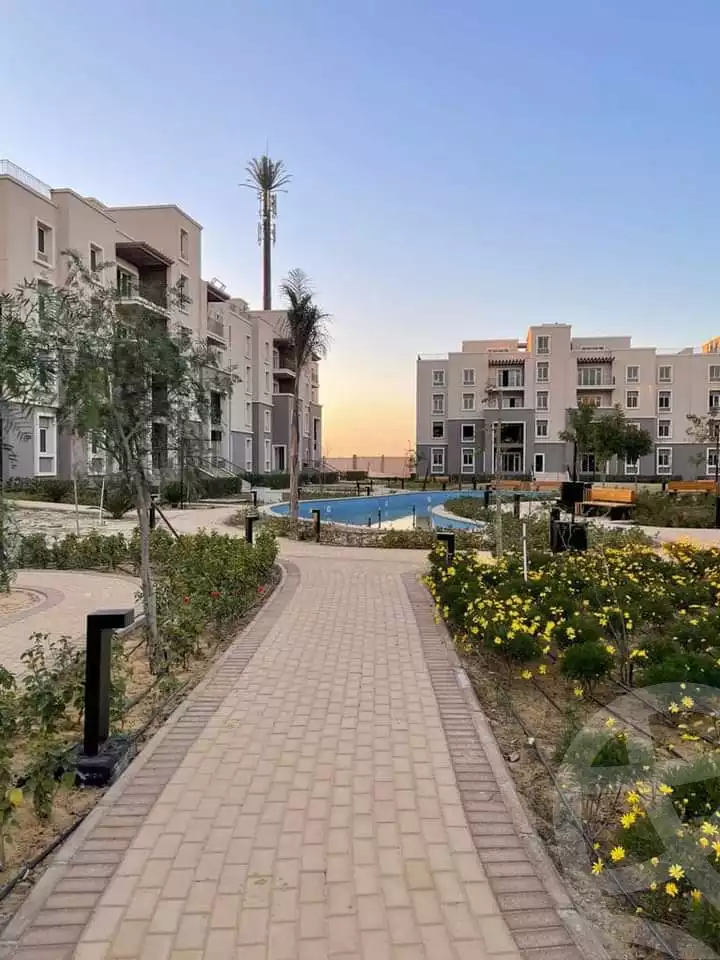 https://aqarmap.com.eg/ar/listing/4091682-for-sale-cairo-6th-of-october-compound-october-plaza