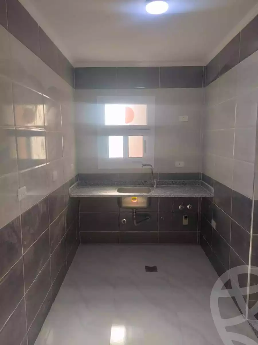 https://aqarmap.com.eg/en/listing/4096348-for-rent-cairo-6th-of-october-compound-degla-gardens