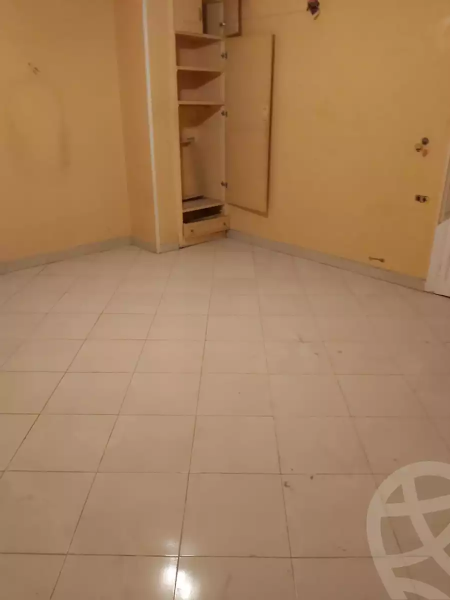 https://aqarmap.com.eg/en/listing/4097775-for-rent-cairo-mokattam-shareaa-9