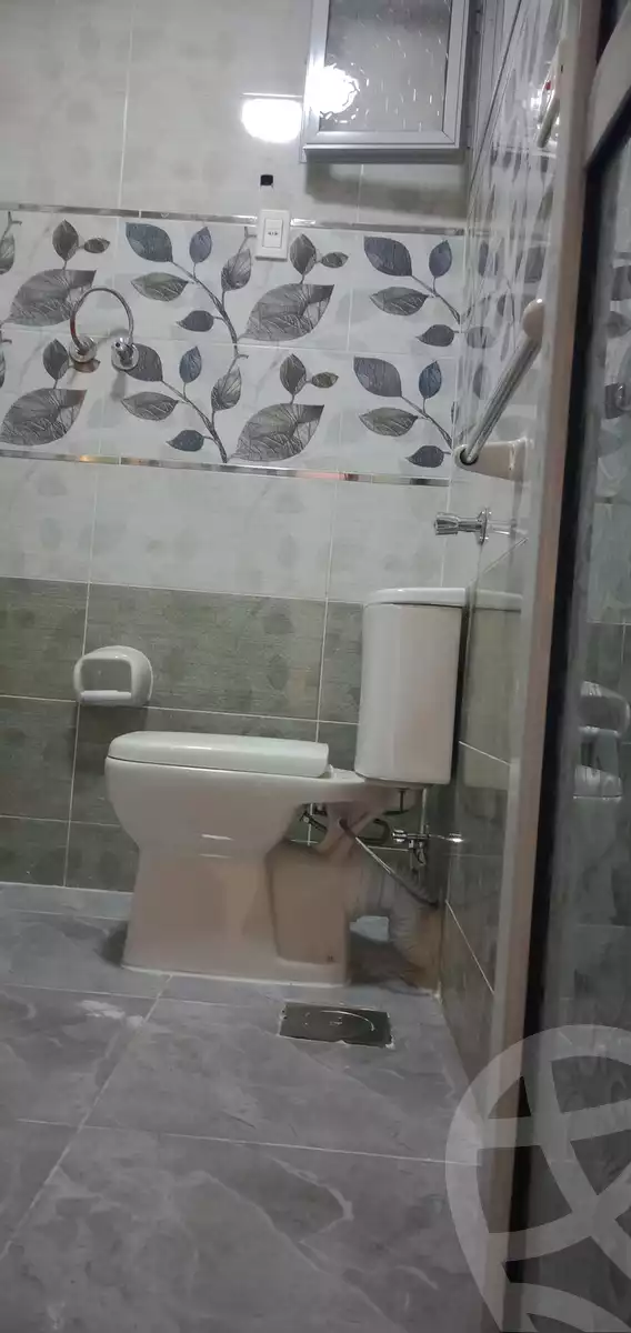 https://aqarmap.com.eg/en/listing/4100434-for-rent-alexandria-bw-qyr-street-25