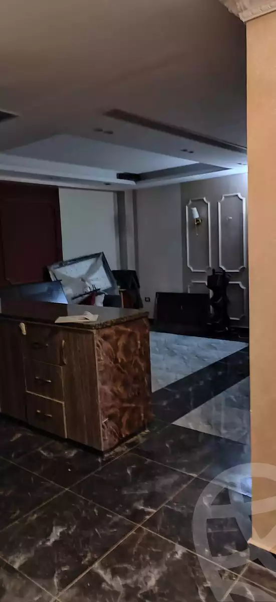 https://aqarmap.com.eg/en/listing/4100947-for-sale-cairo-new-cairo-compounds-mountain-view-hyde-park