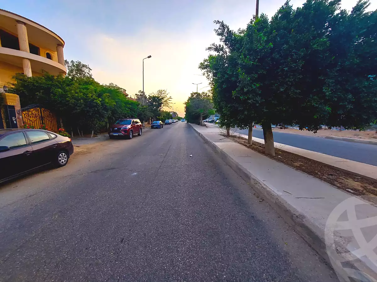https://aqarmap.com.eg/ar/listing/4103342-for-sale-cairo-el-shorouk-lhy-lts-neighbourhood-2-street-22